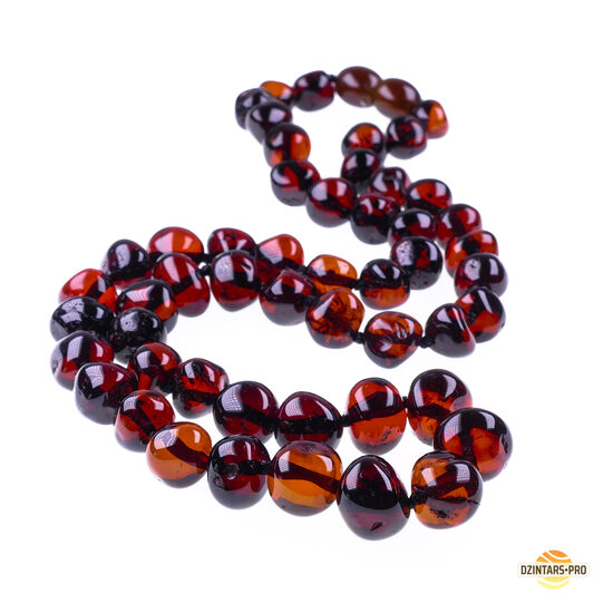 Женские бусы из вишнёвого ятнаря большого диаметра