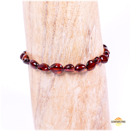 Ķiršu krāsas aproce