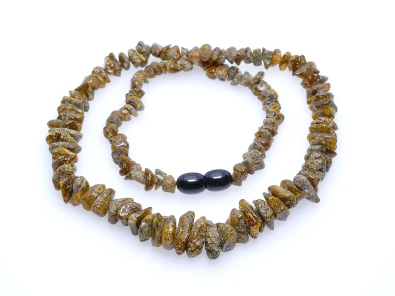 46, 47cm • Женские бусы из серого полированного янтаря