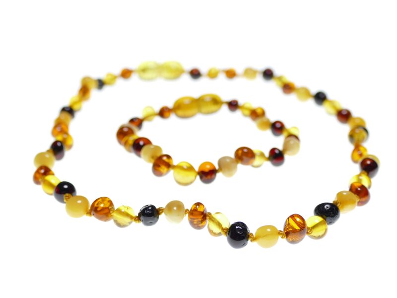 Četru krāsu bērnu krelles un aproce