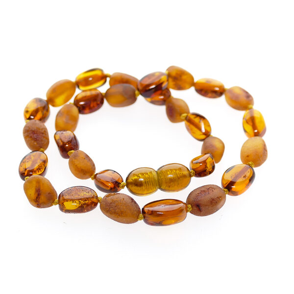 33cm • Детские бусы из коньячного цвета неполированного и полированного янтаря формы оливок