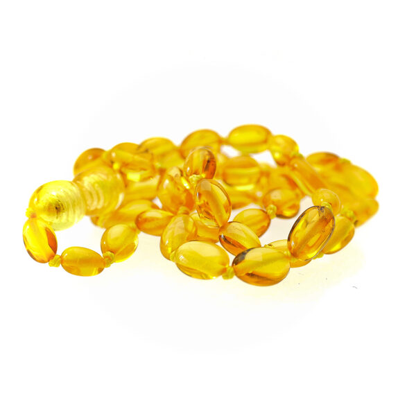 47,5cm • Sieviešu krelles no gaišā medus krāsas Baltijas dzintara uz dzeltenā diega