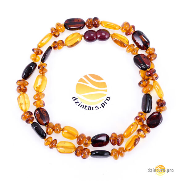 45, 47cm • Разноцветное ожерелье из балтийского янтаря • Бусины в форме оливок и чипсов