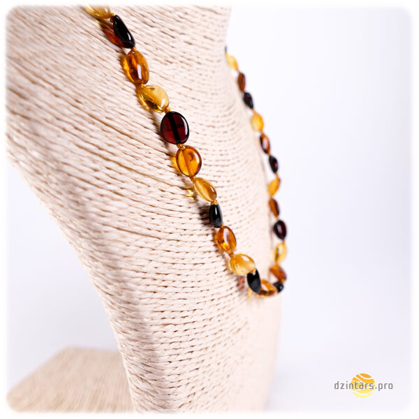 47-48см • Разноцветные бусы из балтийского янтаря • Бусины в форме фасоли