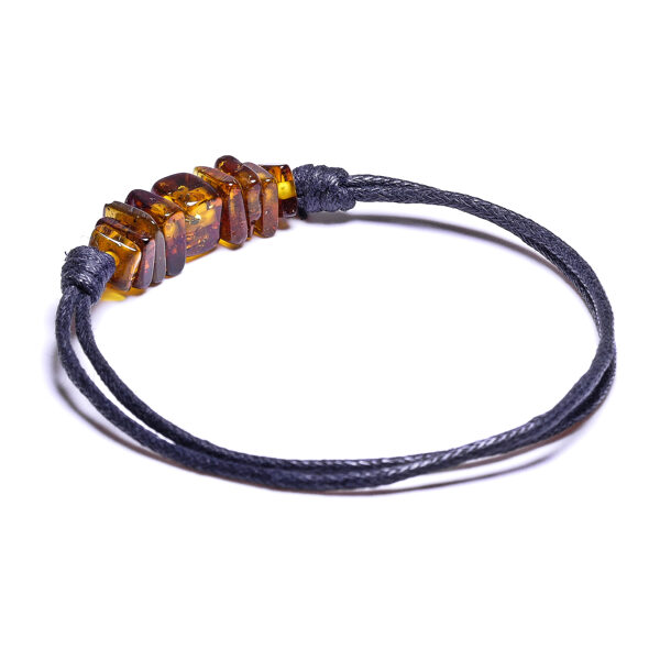 17.5 | 18 | 18.5 | 19cm • Kokvilnas un dzintara kvadratiņu rokassprādze - unisekss